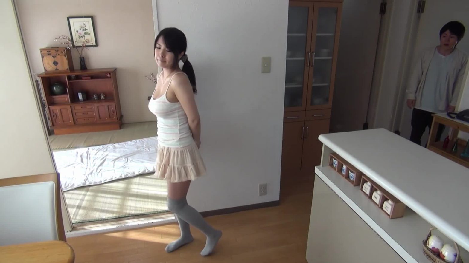 Những cô gái nhà kế bên vú bự