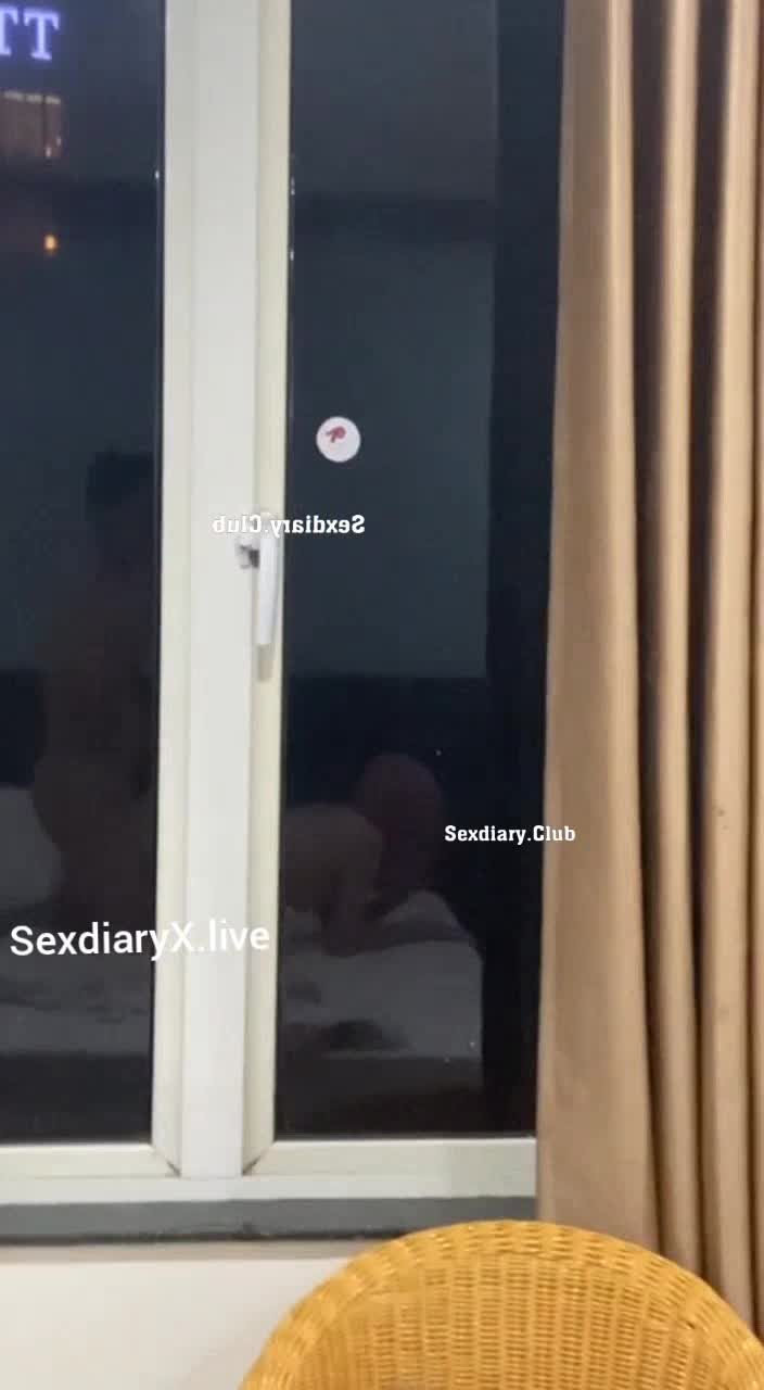 Cậu bé to địt em rau sạch bím múp tóc hồng rên như JAV