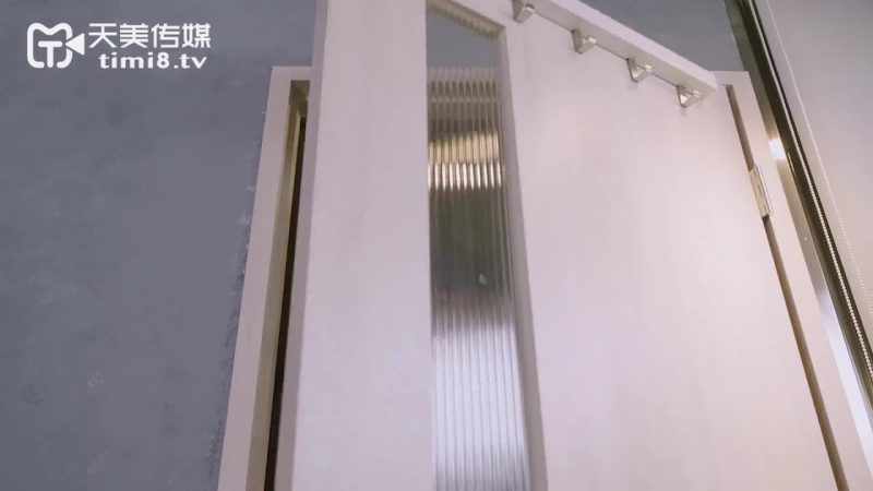 Thằng Con Ghét Mẹ Kế Trẻ, Vô Tình Bắt Quả Tang Móc Lồn Sextoy