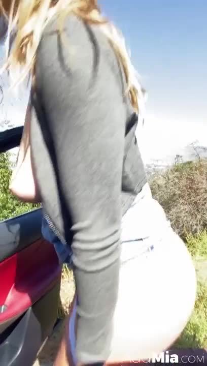 Vụng Trộm Với Gái Xinh Ngay Trên Đường Cao Tốc